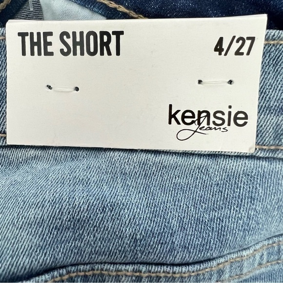 NWT KENSIE Women’s Blue Jean Shorts Sz 4 Distressed Medium Wash Stretch Pockets - Picture 7 of 13